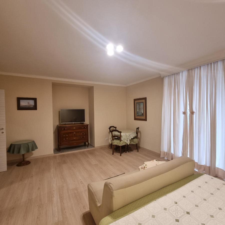 Toledo'S Rambla Casa Vacanze Naples Luaran gambar